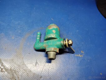 Kohout paliva - 3