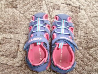 Prodám dívčí sandále - 3