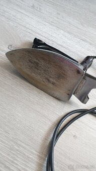 Retro žehlička - 3