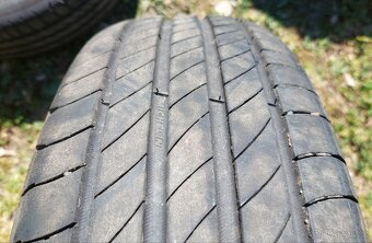 Michelin Primacy 4 195/65 R15 91H - 3