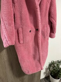 Plyšový růžový kabát vel. S - 3