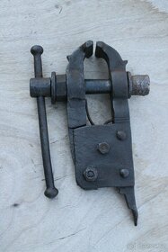 Kovářský svěrák 10 kg - 3