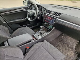 Škoda superb combi 2.0tdi 110kw 2022 top stav - 3