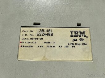 IBM mechanická klavesnice rok 1990 - 3