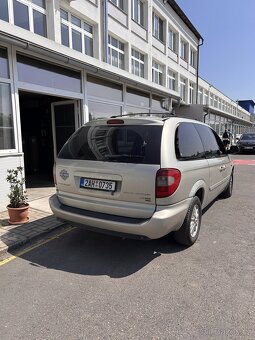 Chrysler Grand Voyager - 3