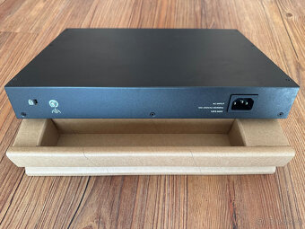 ZYXEL GS1900-24EP - 3