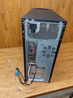 Starší PC, AMD Athlon 64 3700+, 2GB RAM, 320GB HDD - 3