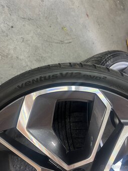 Originál Kola Octavia 4 RS 19 palců 5x12 - 3