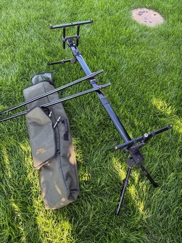 Stojan na pruty FOX Sky pod 3 - 3