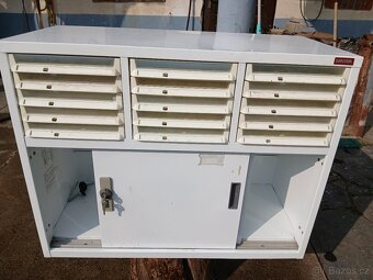 Plechová skříňka - 3