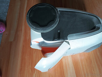 Prodám sáčkový vysavač Electrolux - 3