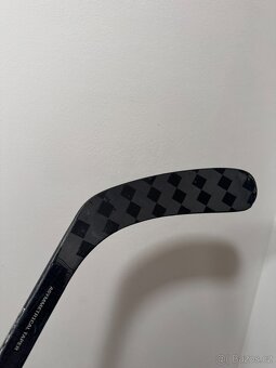 Hokejka Ribcor Trigger 8 pro 40 flex p29 (pravá ruka dole) - 3