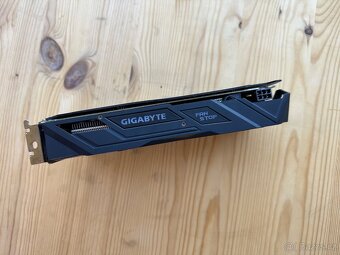 Grafická karta GTX 1050 2GB - 3