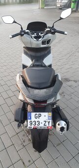 Honda pcx 125 2023 3tkm rezervace - 3