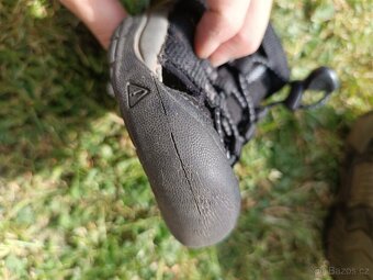 Keen sandále velikost 29 - 3