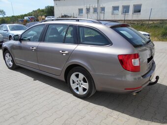 ŠKODA SUPERB 2 COMBI 2.0 TDI 103 KW R.2012 - 3