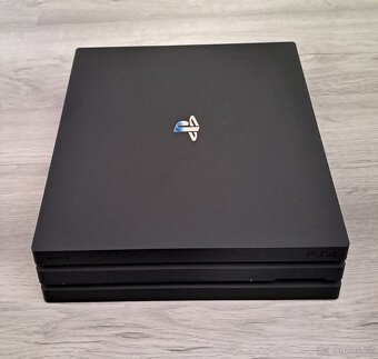 Playstation 4 PRO 1 TB TOP stav - 3
