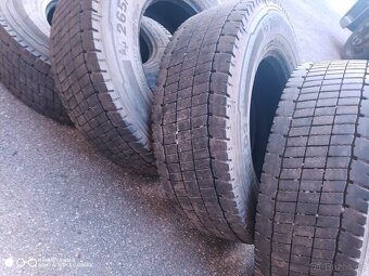 Pneumatiky Continental 265/70 R17,5 záběrové vzorek 11mm - 3