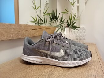 Nike dámské sportovní tenisky vel. 41 - 3
