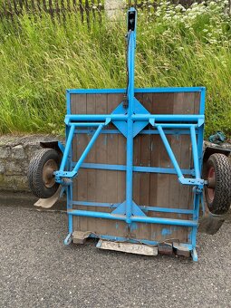 Přívěsný vozík za auto - 3