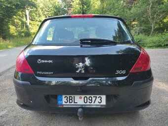 Peugeot 308 1,4 70 kw rok 2009 najeto 147000 - 3