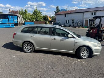 Toyota Avensis 2,2 diesel - 3