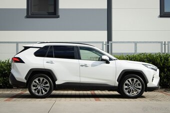 Toyota RAV4 2.5 HYBRID FULL VÝBAVA / AJ NA SPLÁTKY / - 3