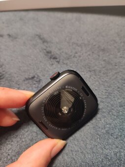 Apple Watch SE Gen 2 - 3