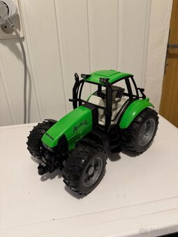 Traktor DEUTZ-FAHR Agrotron 200 - Bruder 2070 - 3