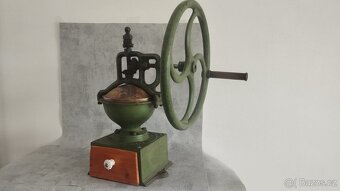 Obrovský mlýnek IDEAL s rumpalem, starožitnost  dnes sleva - 3