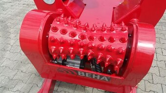 Harvestorový odvětvovač BEHA - 3