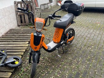 Elektrický moped E-Babeta Racceway - 3