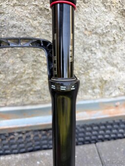Vidlice RS Reba 29" - boost - remote - 3