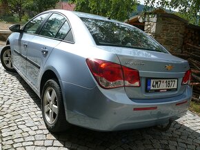 Chevrolet Cruze 2012, 1.6 benzín, 139.700 km, tažné, alu, se - 3