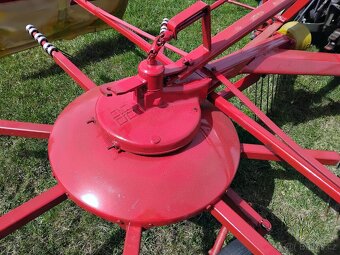 Shrnovač sena Pottinger 321 U - 3