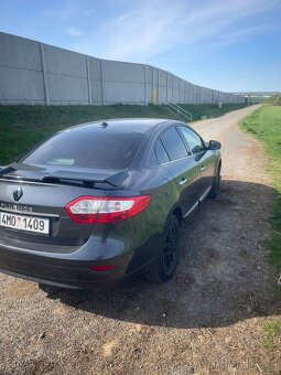 Renault fluence 2010 (1.5 dci) - 3