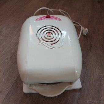 UV lampa na nehty - 3