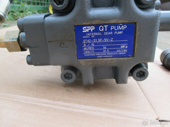 Zubové olejové čerpadlo + lektromotor 7,5KW - 3