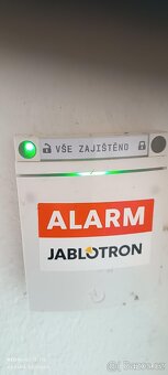 moto garaž praha 9 Prosek a Střížkov - 3
