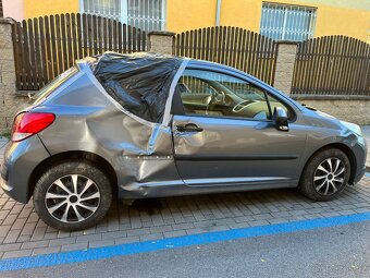 Peugeot 207 1,4 - 3