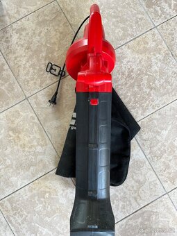 Foukac / vysavac Hecht - 3