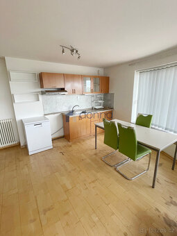 Pronájem podkrovního bytu 2+kk, 59m2 + terasa 17m2, ul. Miro - 3