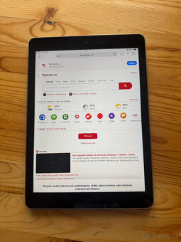 Ipad 6 Generace Apple iOS Tablet Wifi Internet - 32 GB - 3