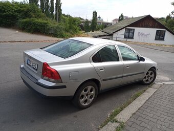 S 60 2.4i. 125kw - 3