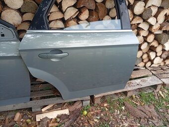 FORD MONDEO MK4 LIFTBACK RV 2009 DVEŘE PRAVÉ, P.P. A P.Z. - 3