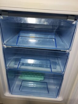 A++ úsporná lednice lednička – chladnička + mrazák - 3