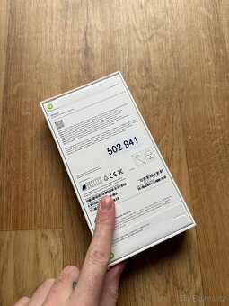 Apple iPhone 17 256GB modrý - 3