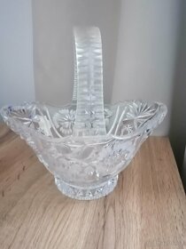 KOŠÍČEK Z KŘIŠŤÁLU. - 3