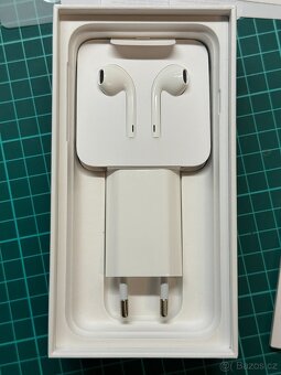 Apple iPhone 7 128 GB silver + náhradní díly - 3