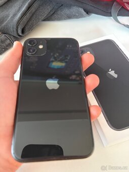 Iphone 11, černá, 64 gb, baterie 75 % - 3